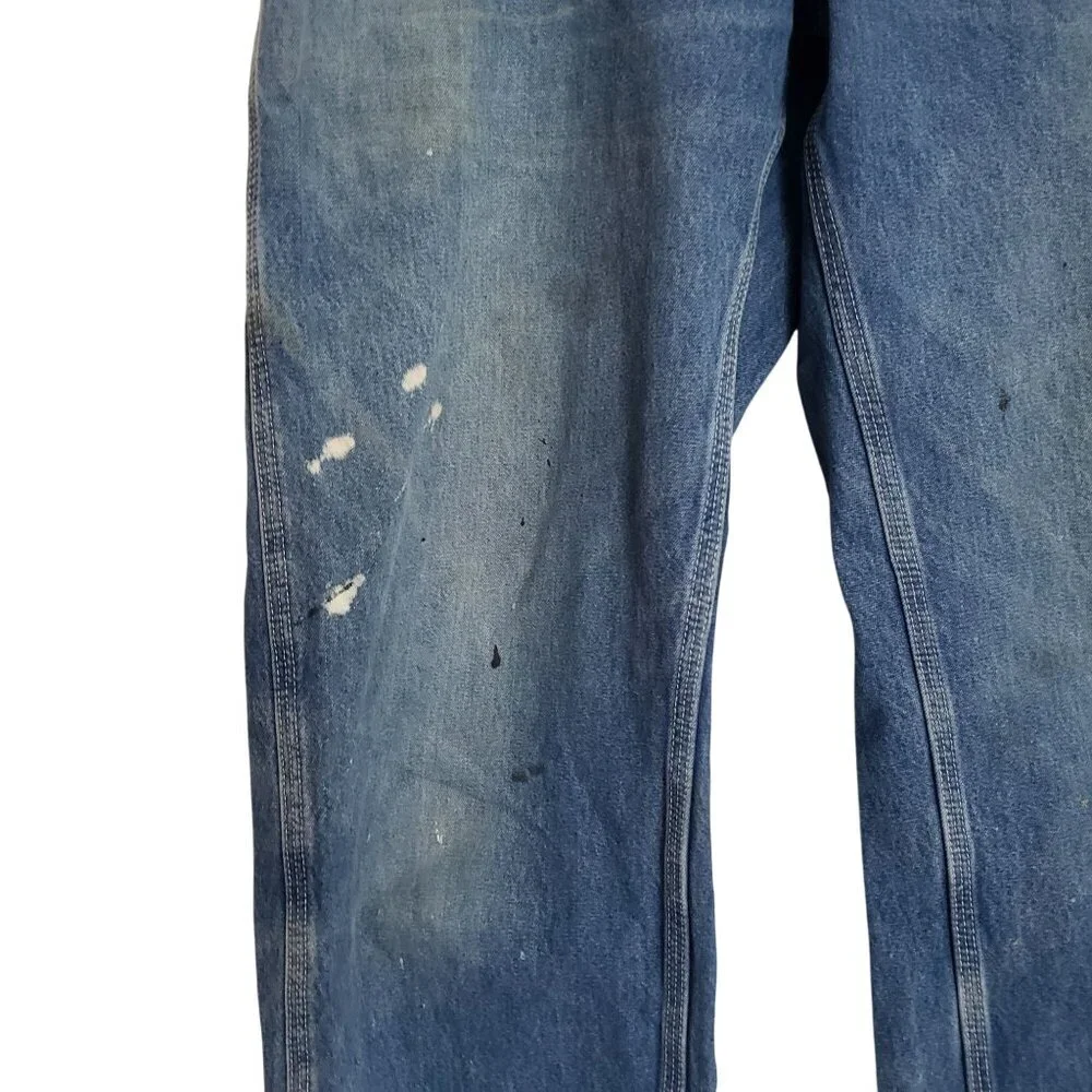 Carhartt thrashed men